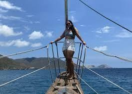 Velero por la Bahía