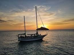 Atardecer en Velero
