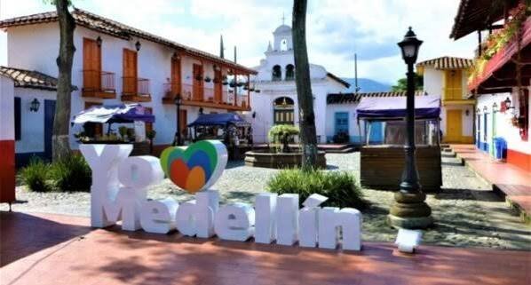 City tour + Parque Explora 3