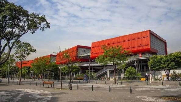 City tour + Parque Explora 2