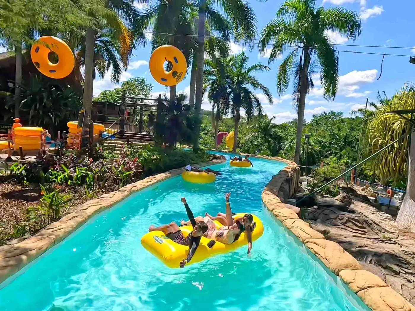 Hacienda Nápoles con safari (compartido) 2