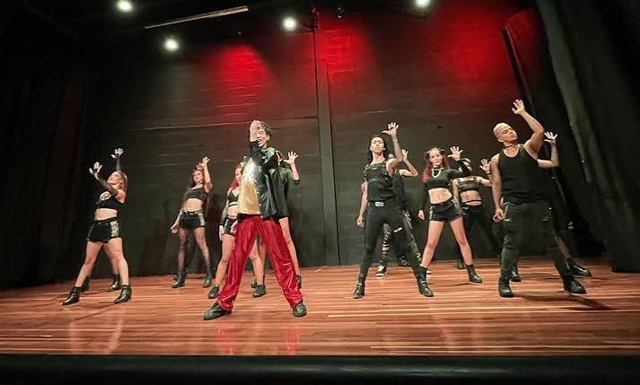Comuna 13 + Perpetuo Socorro + clase de baile